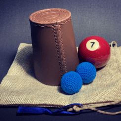 Cup à la Frenchie (balles bleues)
